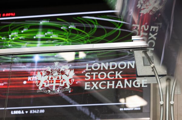 London Stock Market Revival Falls Flat as Arm Flees for IPO to New York