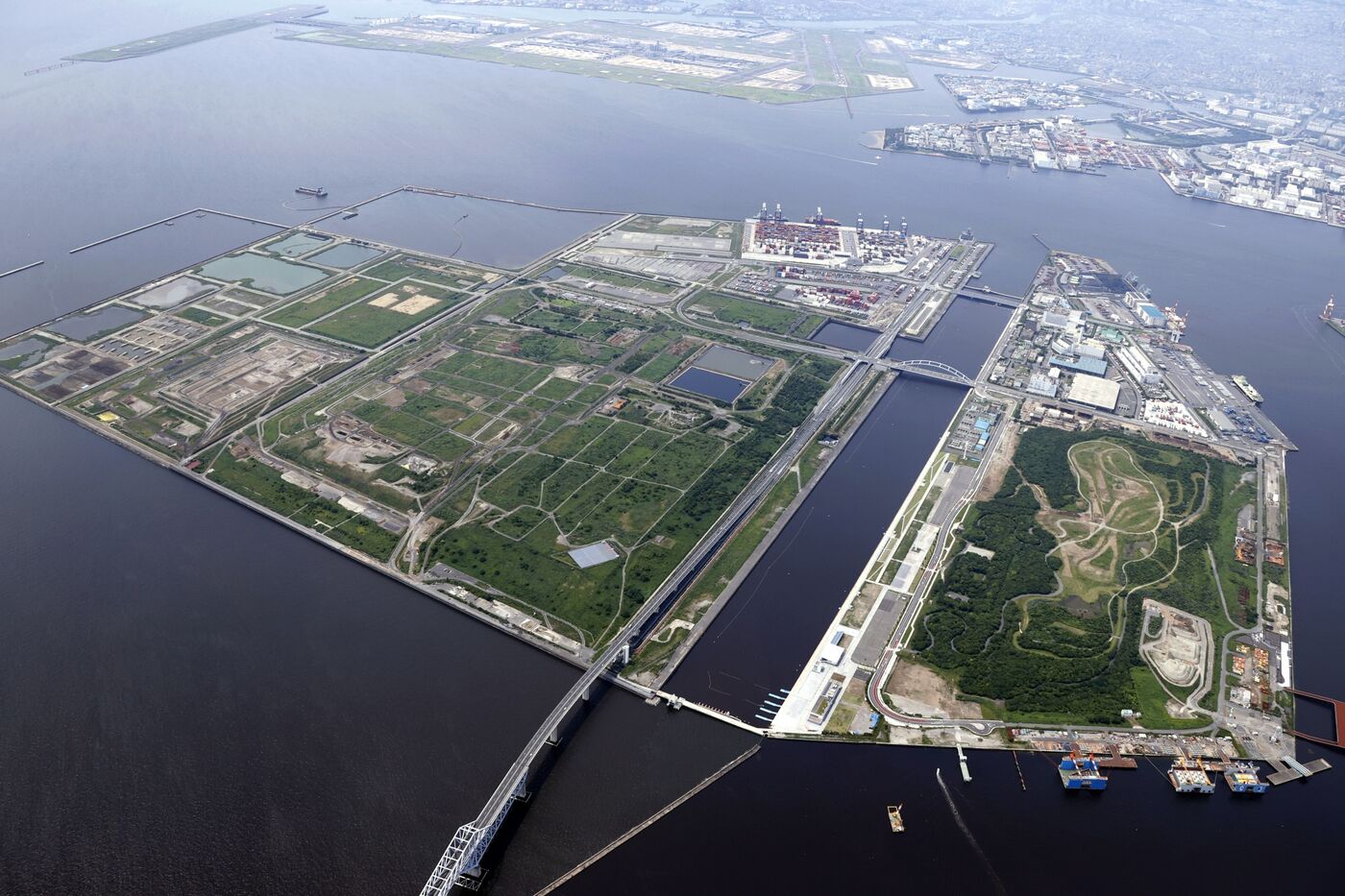 relates to Tokyo Wants to Build a Mini-City in its Bay