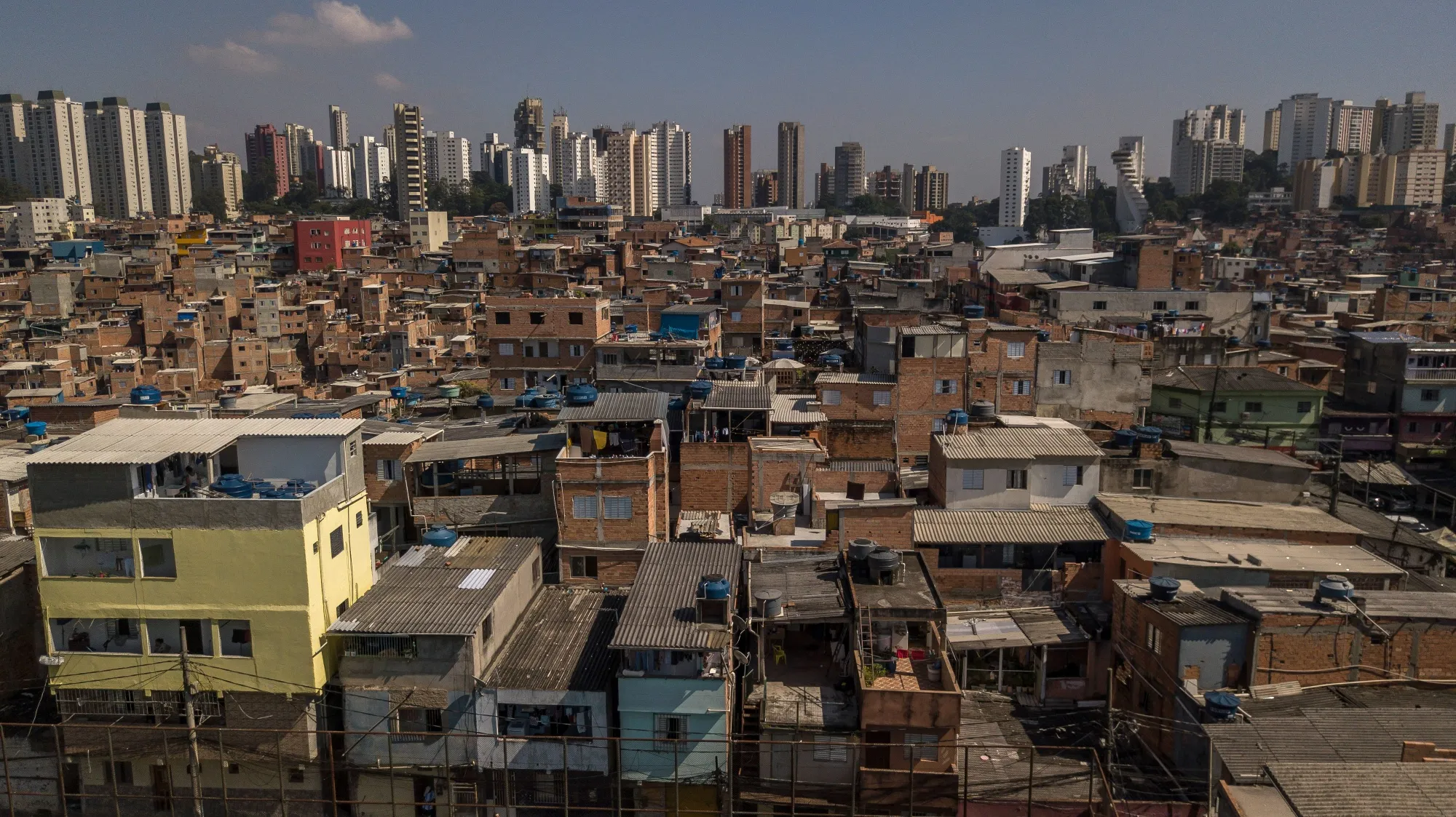 Paraisopolis, Sao Paulo’s second largest favela,&nbsp;sits next door to one of the city’s most affluent neighborhoods,&nbsp;Morumbi.
