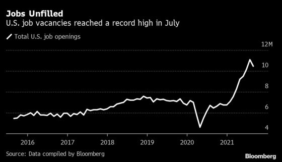 Banks Are Turning to Ex-Offenders as U.S. Jobs Market Tightens