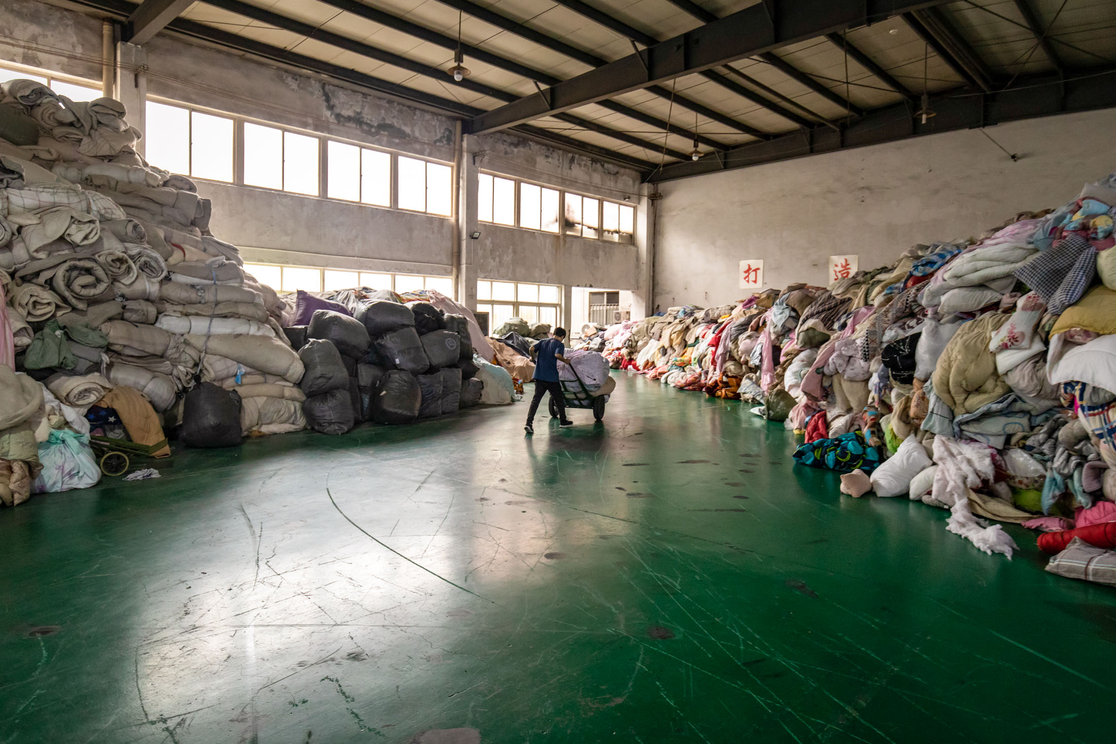 second hand bags export to Africa-Used bags-Products-Used-Clothes