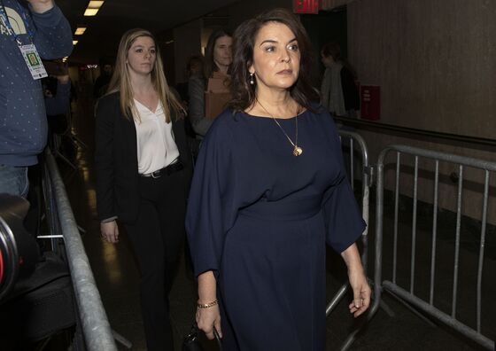 Weinstein Accuser Annabella Sciorra Takes the Stand in His Trial