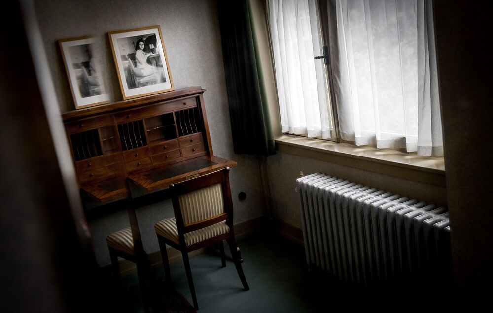 Anne Frank House Renovated To Tell Story To New Generation