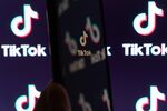 Trump Insists on Compensation for U.S. in Any TikTok Sale