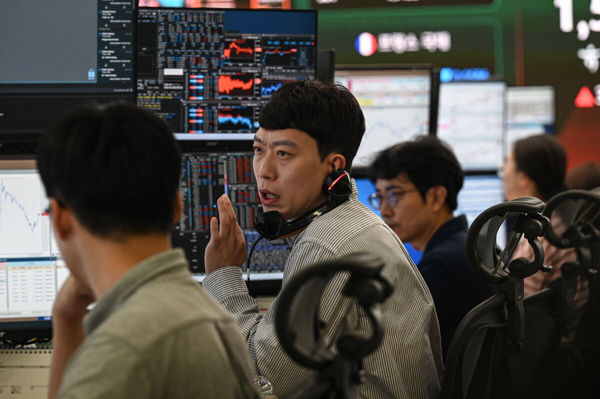Korean Stocks Rebound After 10% Rout as Focus Back on Earnings