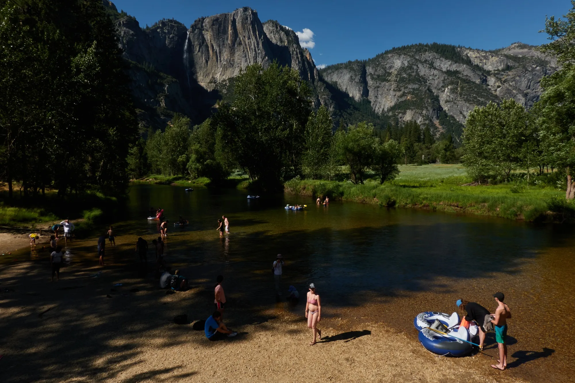 Tourists on the Merced River in Yosemite National Park, California,&nbsp;in 2022. The US travel industry&nbsp;is severely lagging its top 17 competitors, according to a&nbsp;study released on Jan. 11 by Euromonitor International.&nbsp;&nbsp;