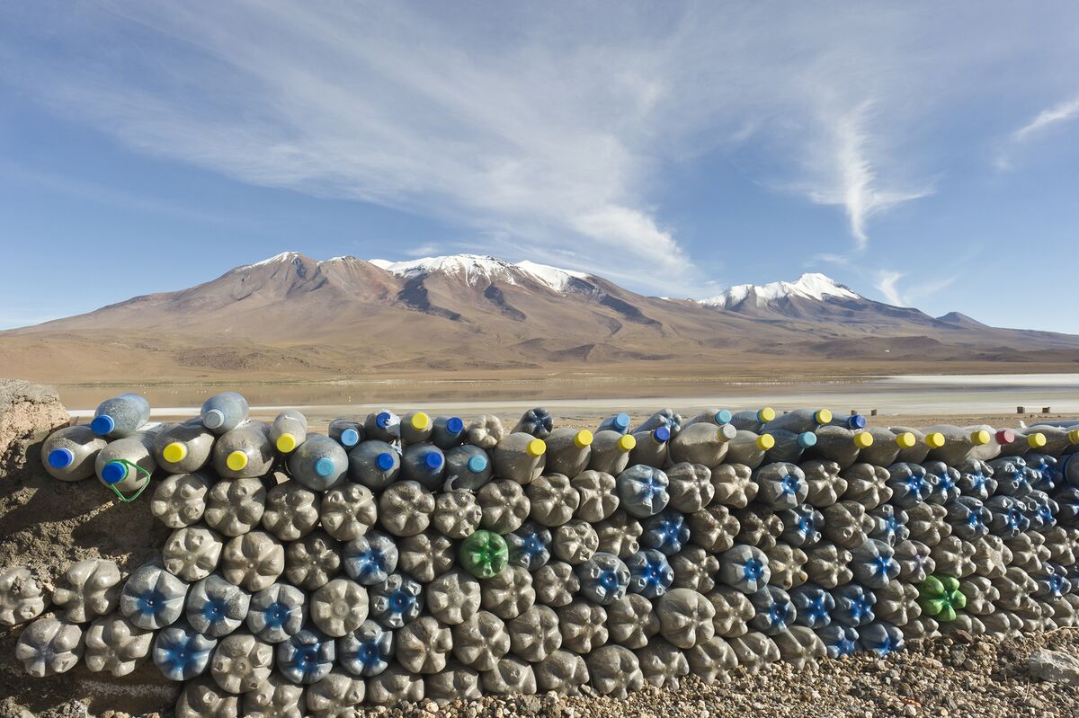 Sunlight-powered 'bulbs' made from plastic bottles light up homes, Ethical  and green living