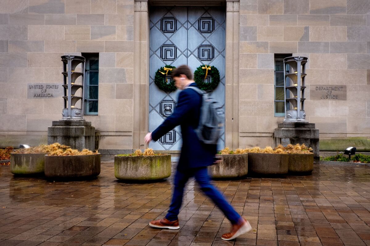 assets.bwbx.io image