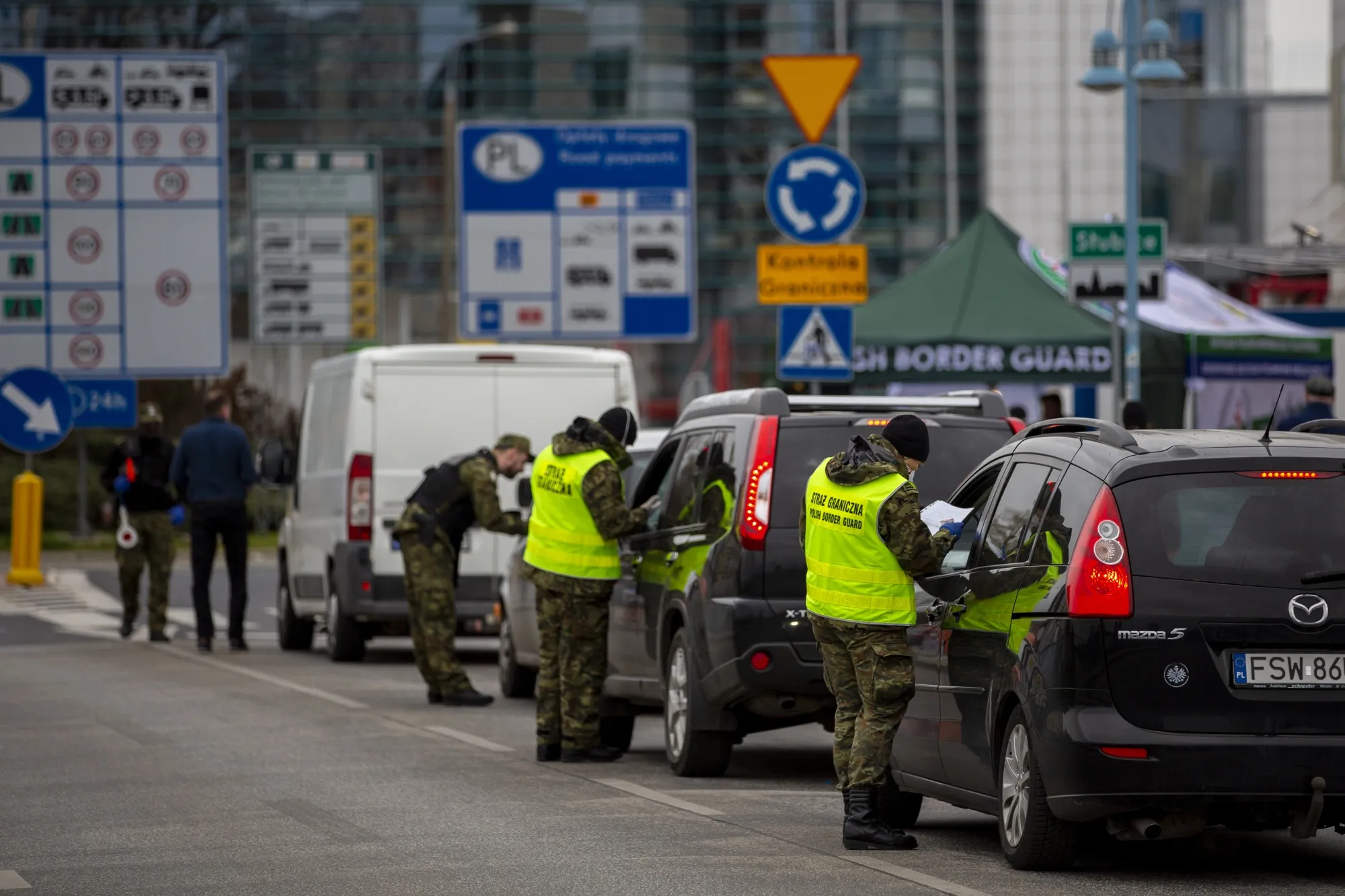 Border control guards during checks at a crossing on the German/Polish border.