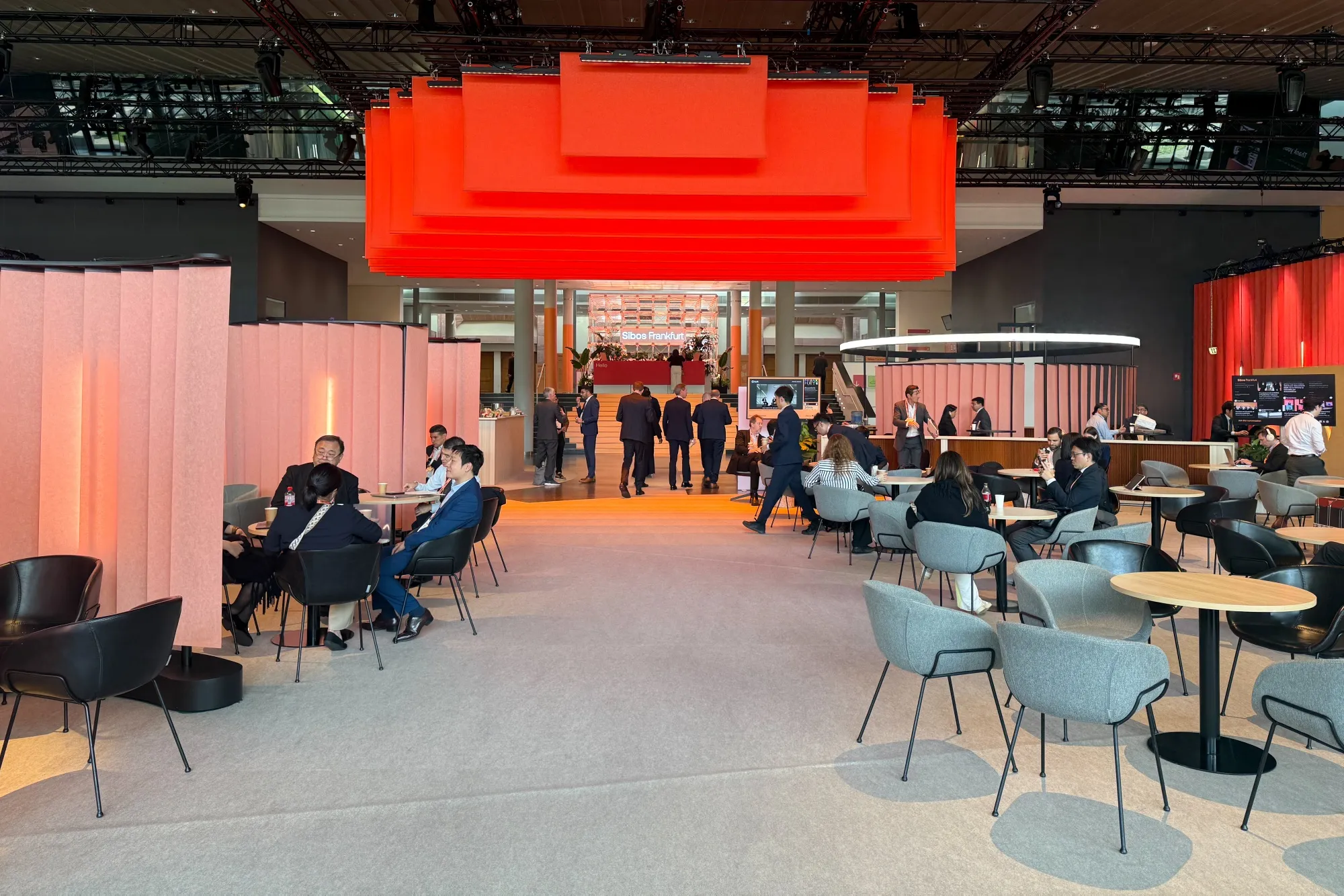 Bankers Are Experiencing Blockchain Deja Vu in Frankfurt - Bloomberg