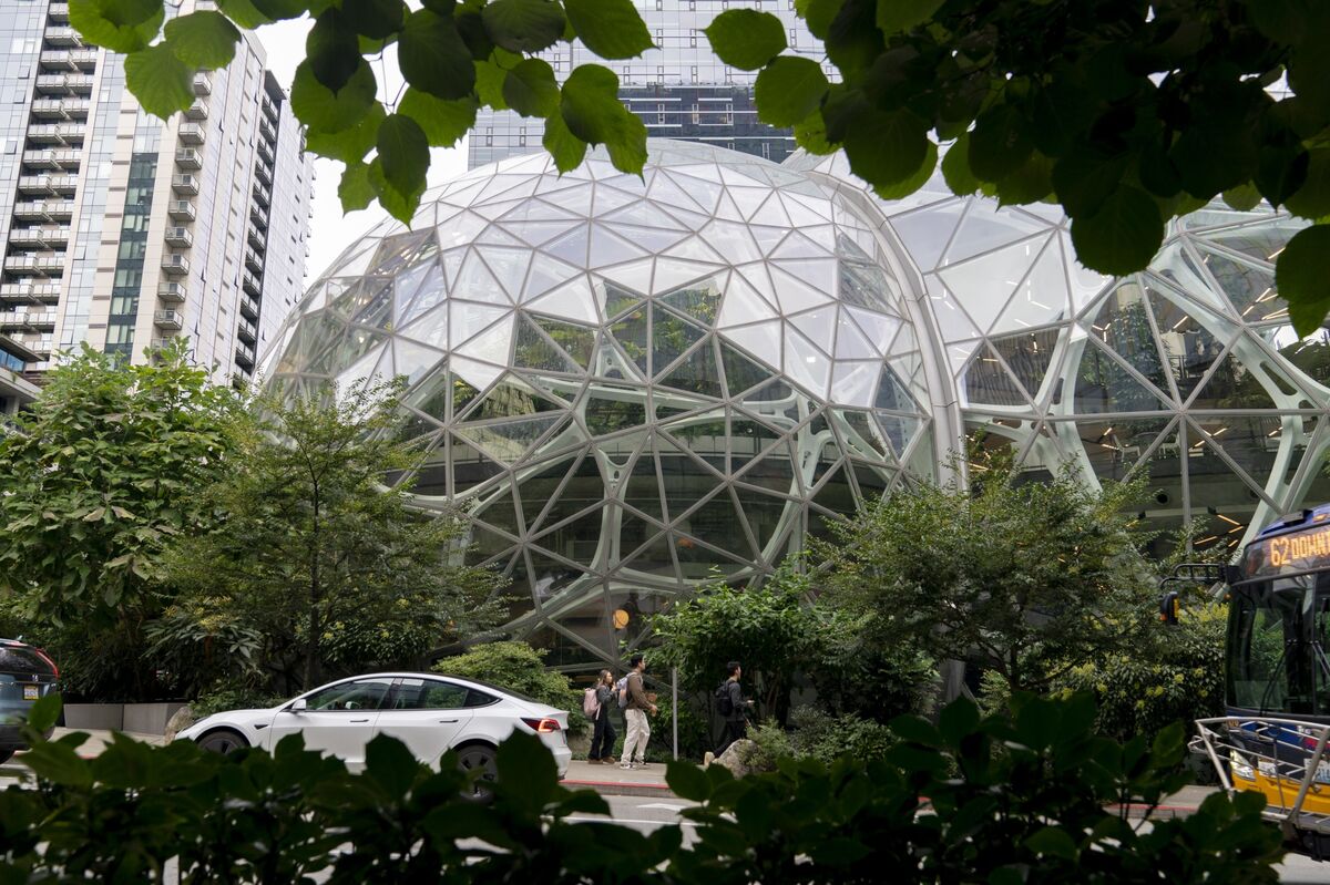 Amazon Wielded ‘Overwhelming’ Control Over Contract Workers, Labor Board Says