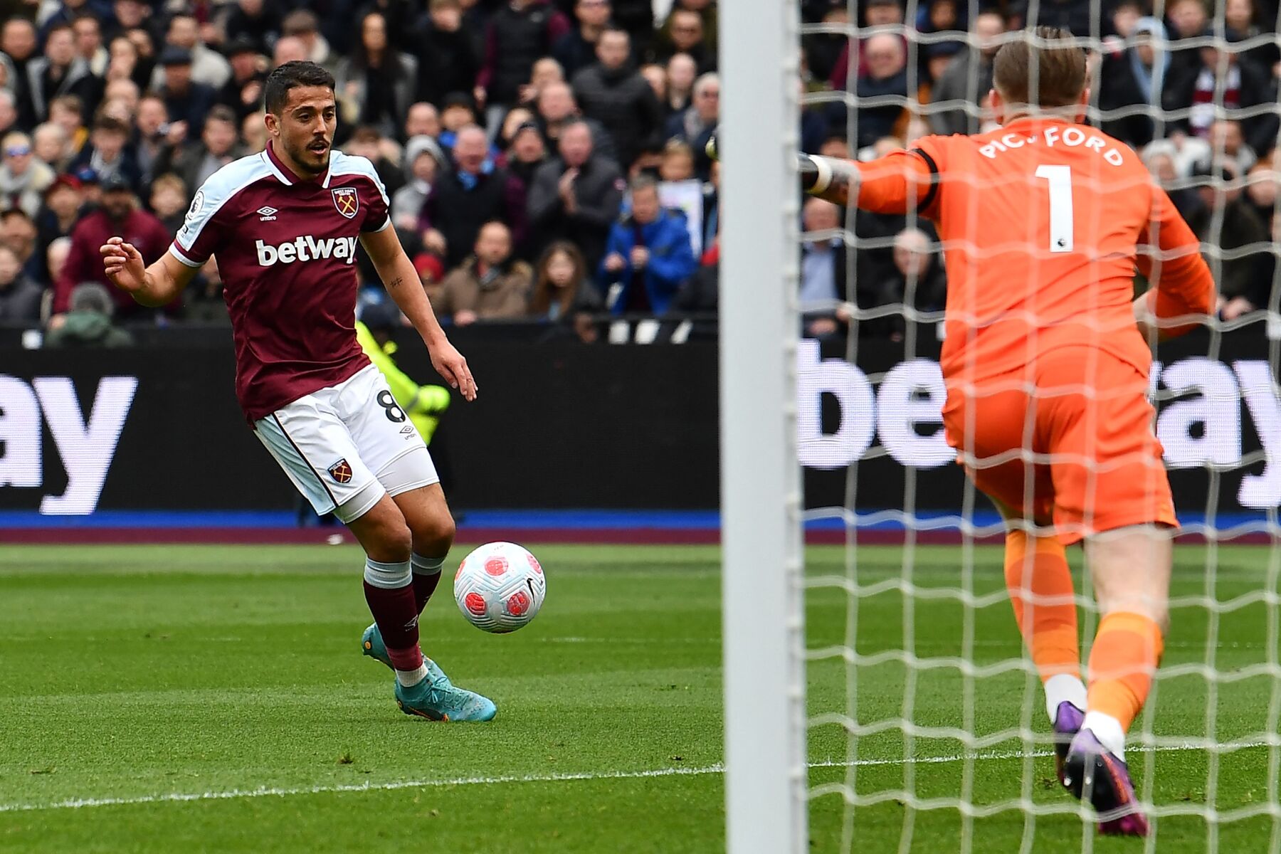 Super League News England Football Regulator Aims to Stop New Rebels