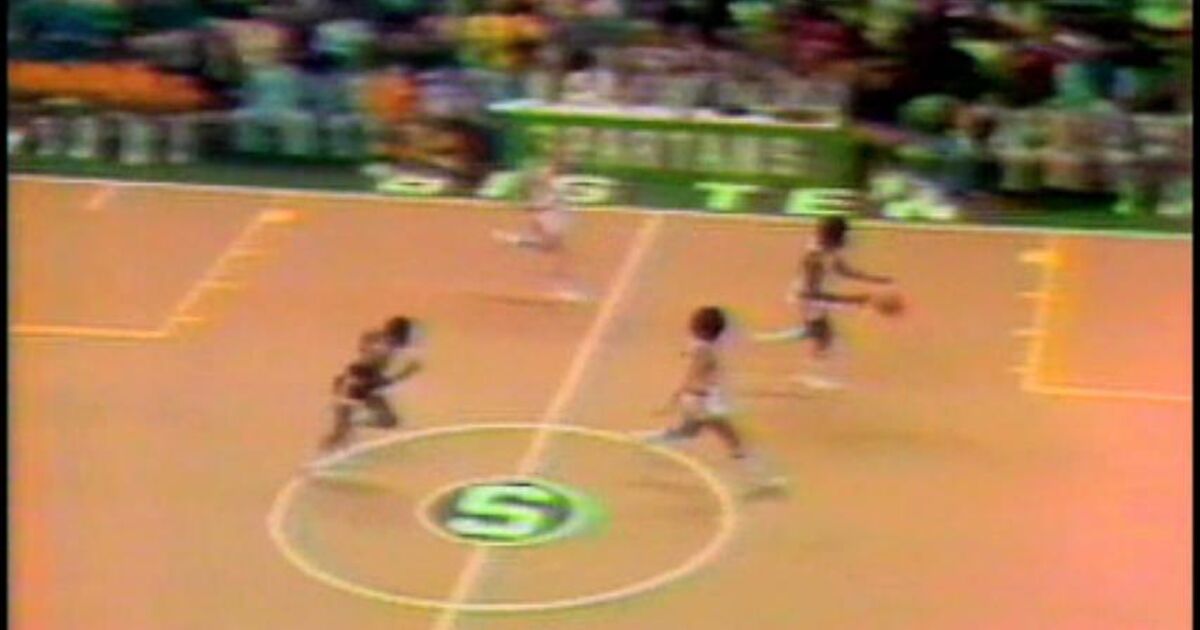 Open Court - Magic Johnson dished out 10 or more assists
