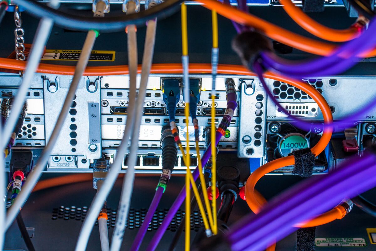 🟪"Fondo da 50 milioni di dollari per startup di intelligenza artificiale: l'iniziativa saudita sostenuta da Lawrence Golub"