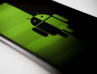 relates to Google Wins Backing From Two Android Phone Makers in Court Fight