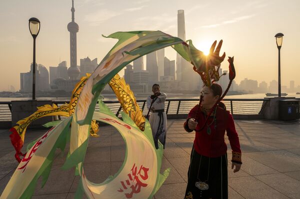 Leveraged Bets on China Stocks Surge as Risk Appetite Grows