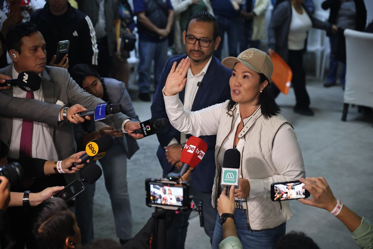 Fujimori Closes in on Peru Presidency as Final Ballots Tallied