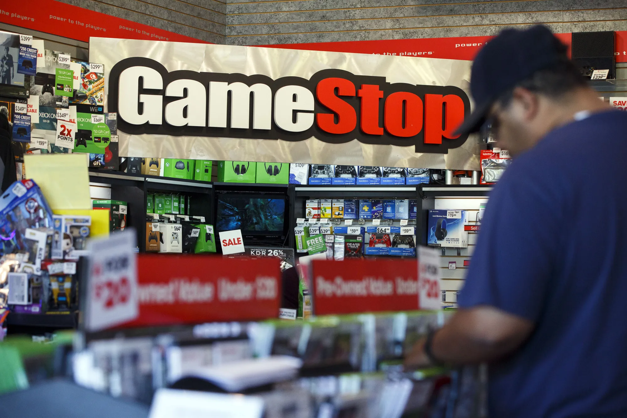 GameStop (GME) Launches Wallet for Cryptocurrencies and NFTs - Bloomberg