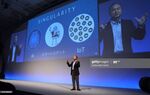 relates to ソフトバンクが起債いったん見送りと主幹事-会社側は月内で検討