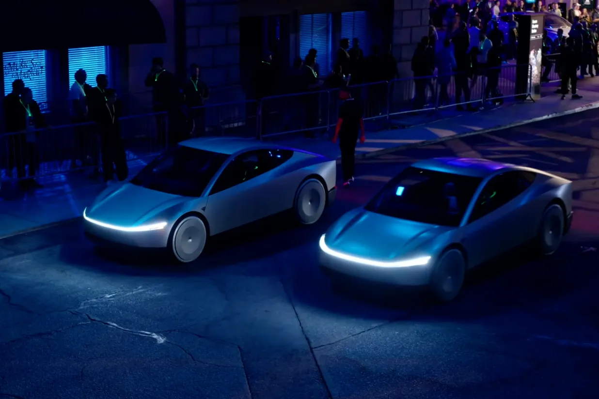 Tesla Robotaxi Day Makes Elon Musk Seem Bored With Cars - Bloomberg