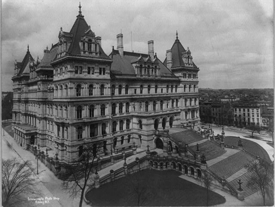 New York's state capitol in Albany required multiple architects and 32 years to finish. 