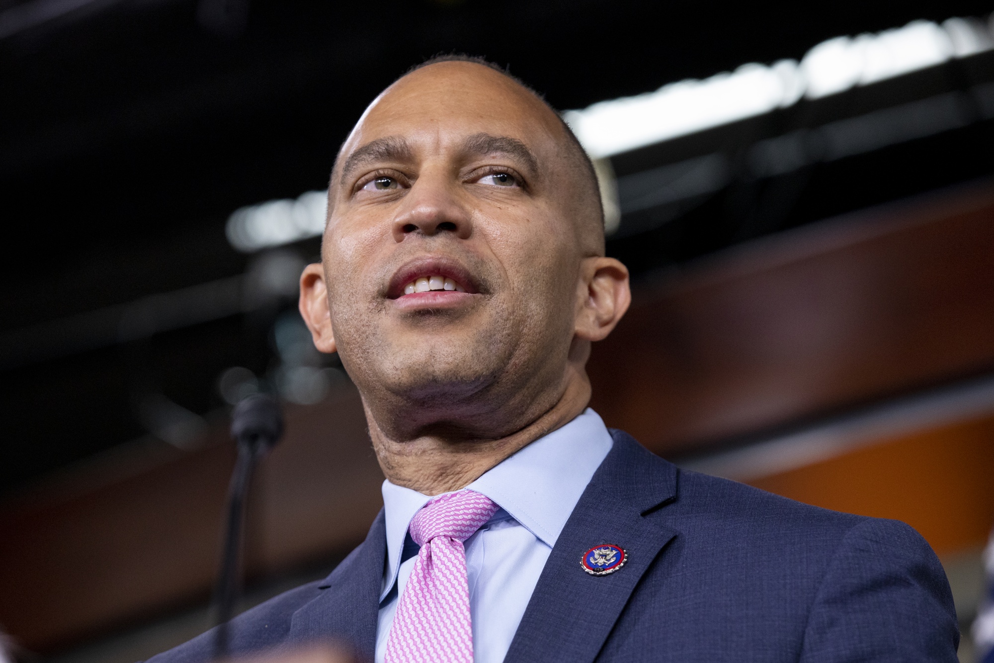 House Democratic Leader Jeffries Open to Talks With McCarthy on ...