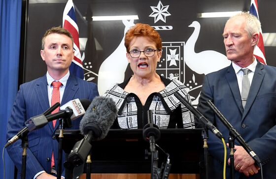 Mining Mogul Battles Anti-Muslim Party for Australia Fringe Vote