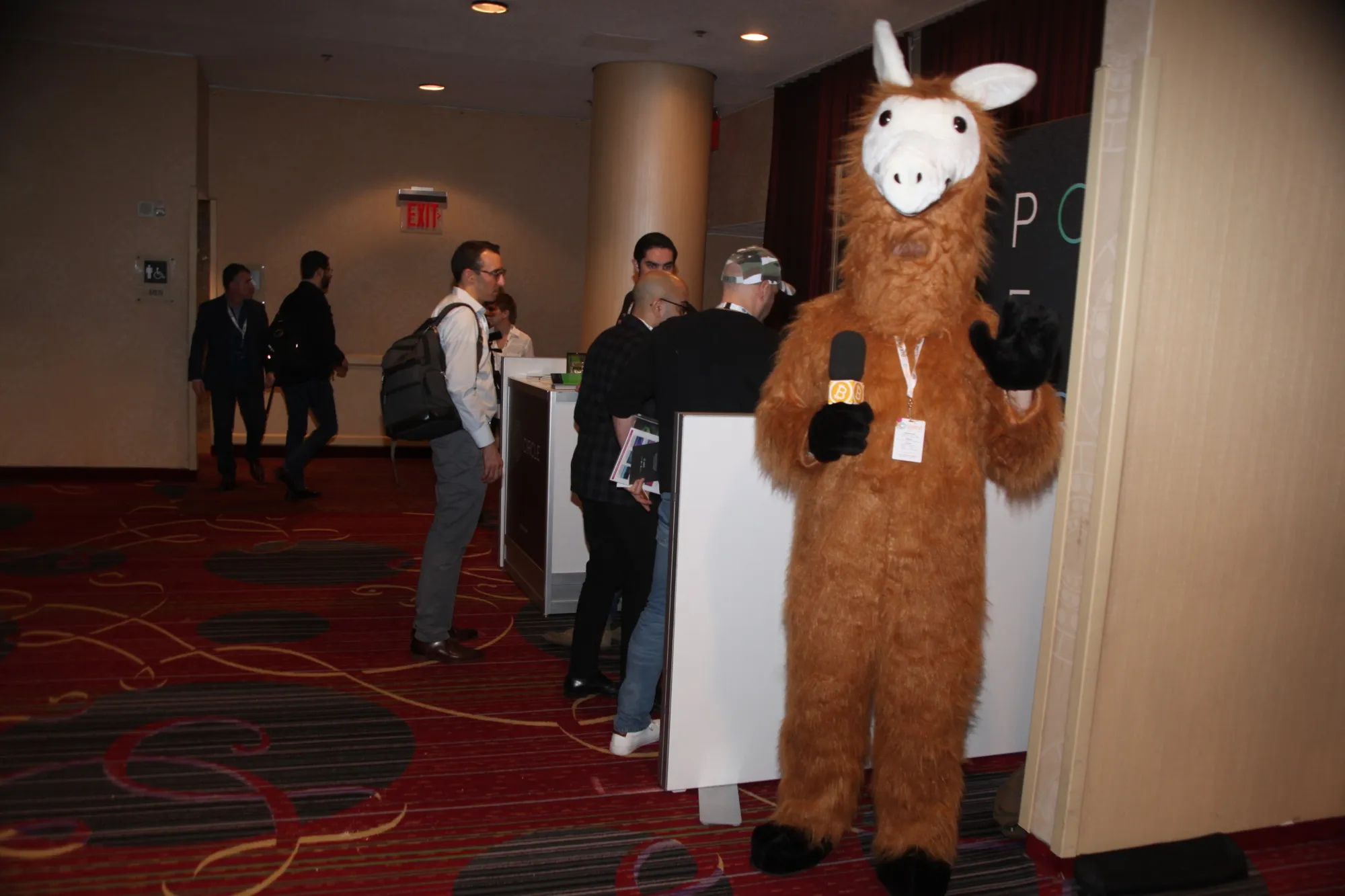 Consensus Invest Conference Goes From Lambos to Bitcoin Shorts - Bloomberg