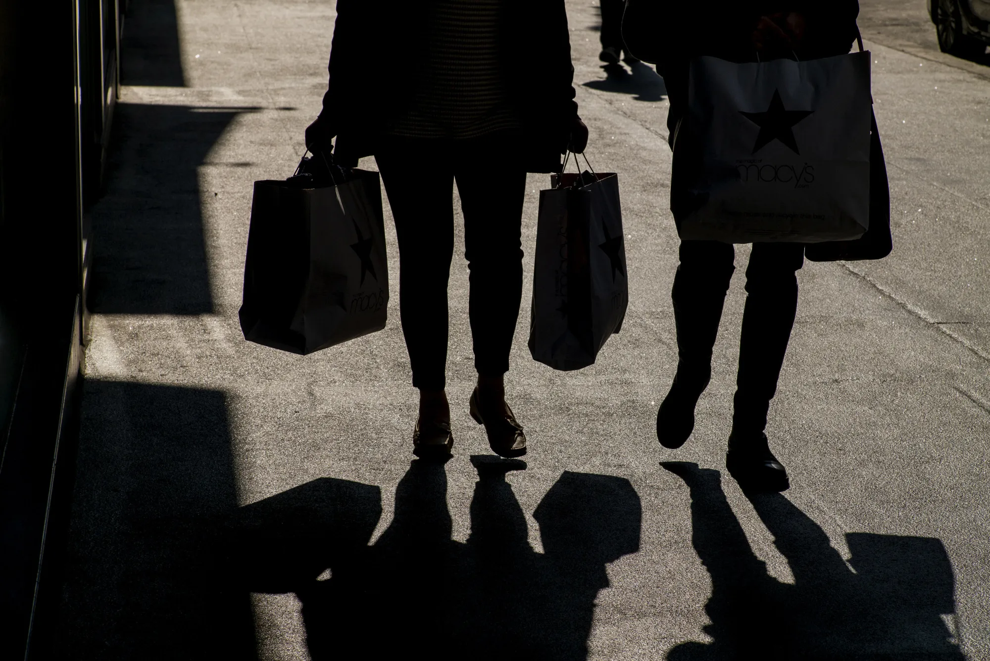 Shoppers shopping consumer hp