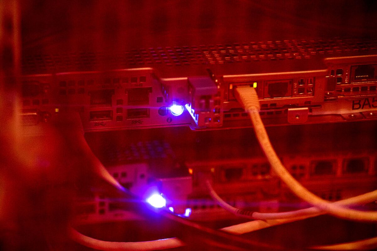 CoreWeave, BCE to Back Large Data Center in Western Canada