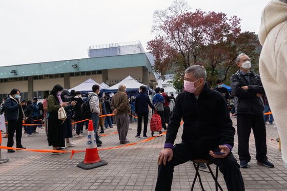 Hong Kong Seniors Who Refused Vaccines Are ‘Ticking Time Bomb’