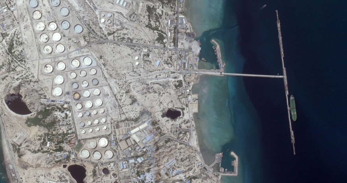 🟪"Iran: Accelerazione delle esportazioni di petrolio nonostante le sfide dei bombardamenti israeliani"