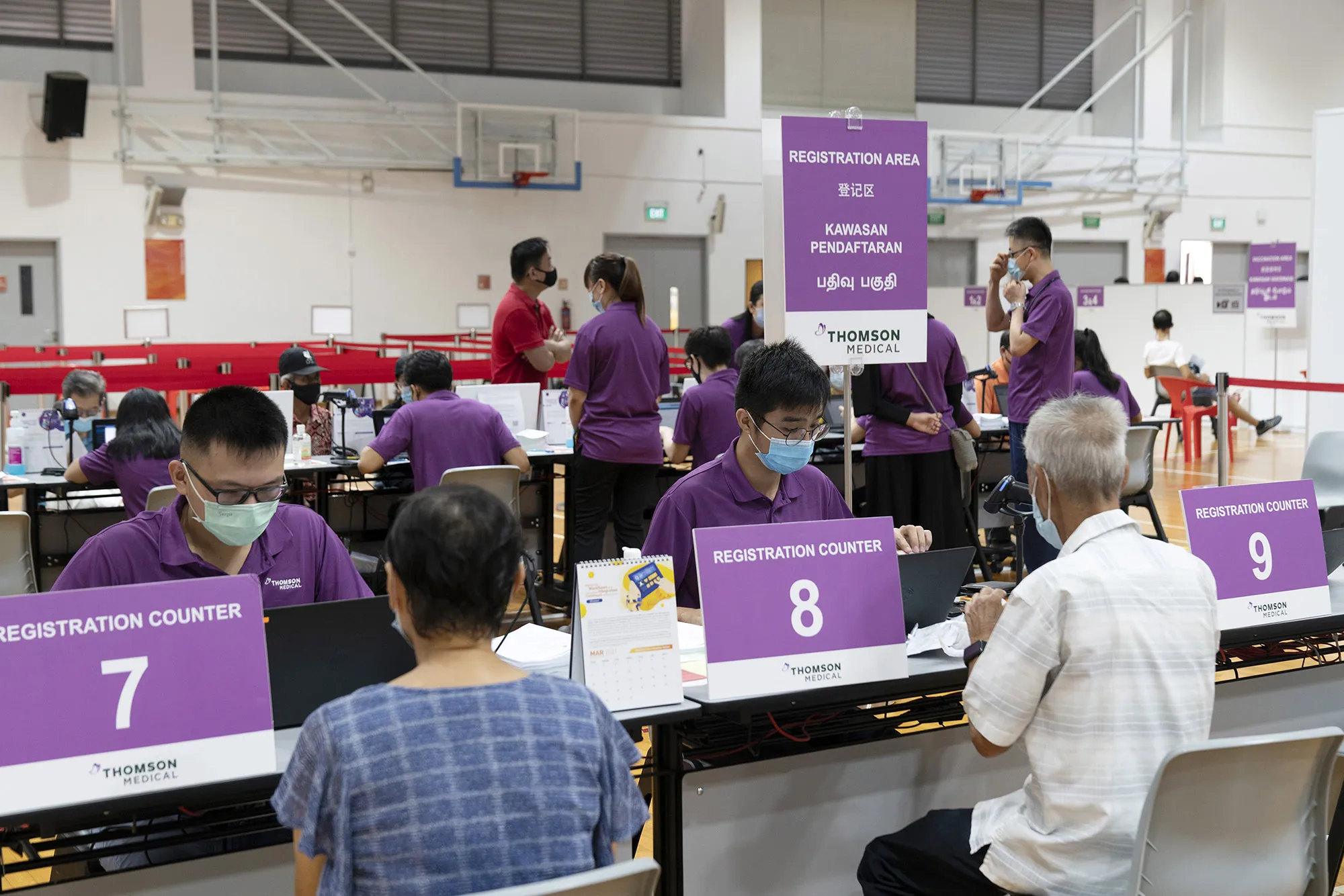 Singapore Gives Half of Population at Least 1 Covid Vaccine Shot - Bloomberg