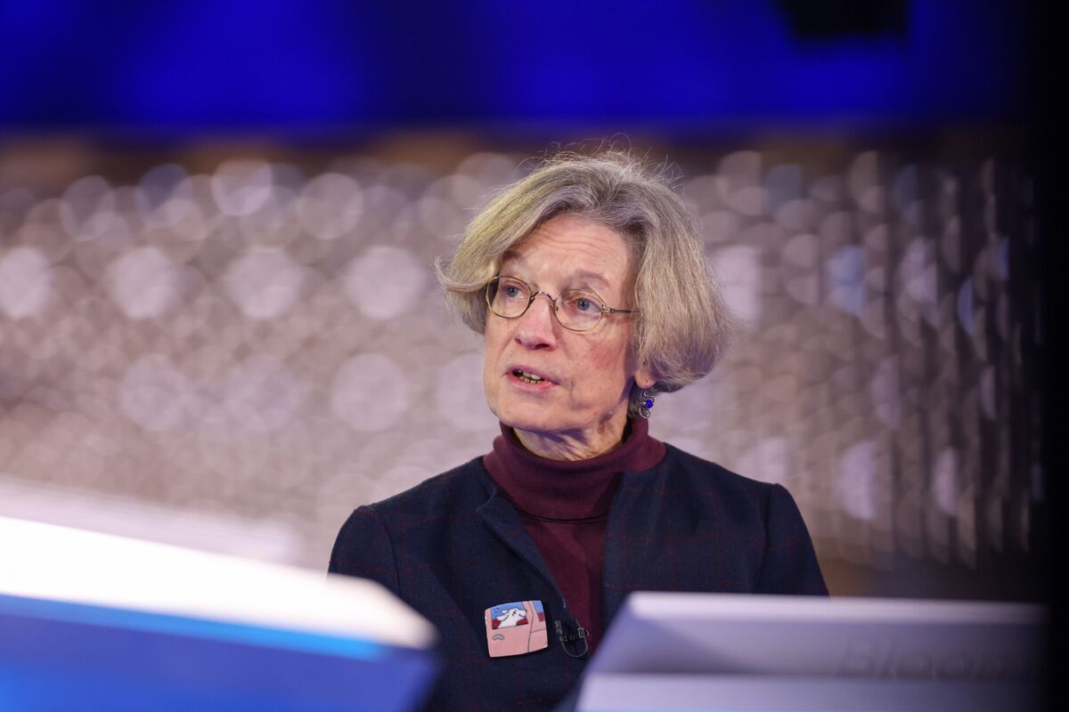 BOE’s Mann Says Her Vote for UK Rate Hike Was ‘Finely Balanced’