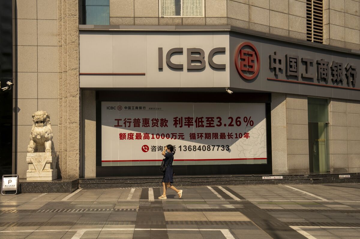 China’s Biggest Bank Posts Profit Drop as Impairments Rise