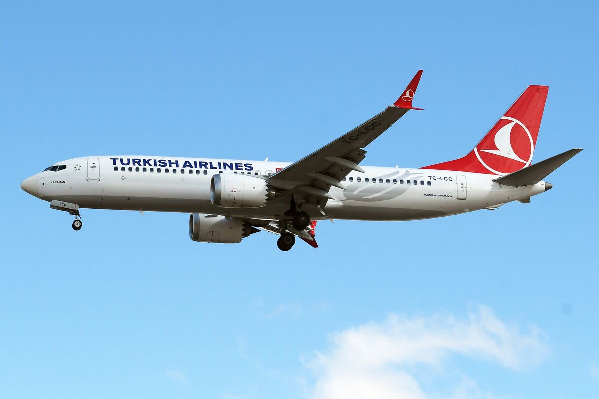 bloomberg.com - Siddharth Philip - Turkish Airlines Finalizes Order for Up to 150 Boeing Max Jets