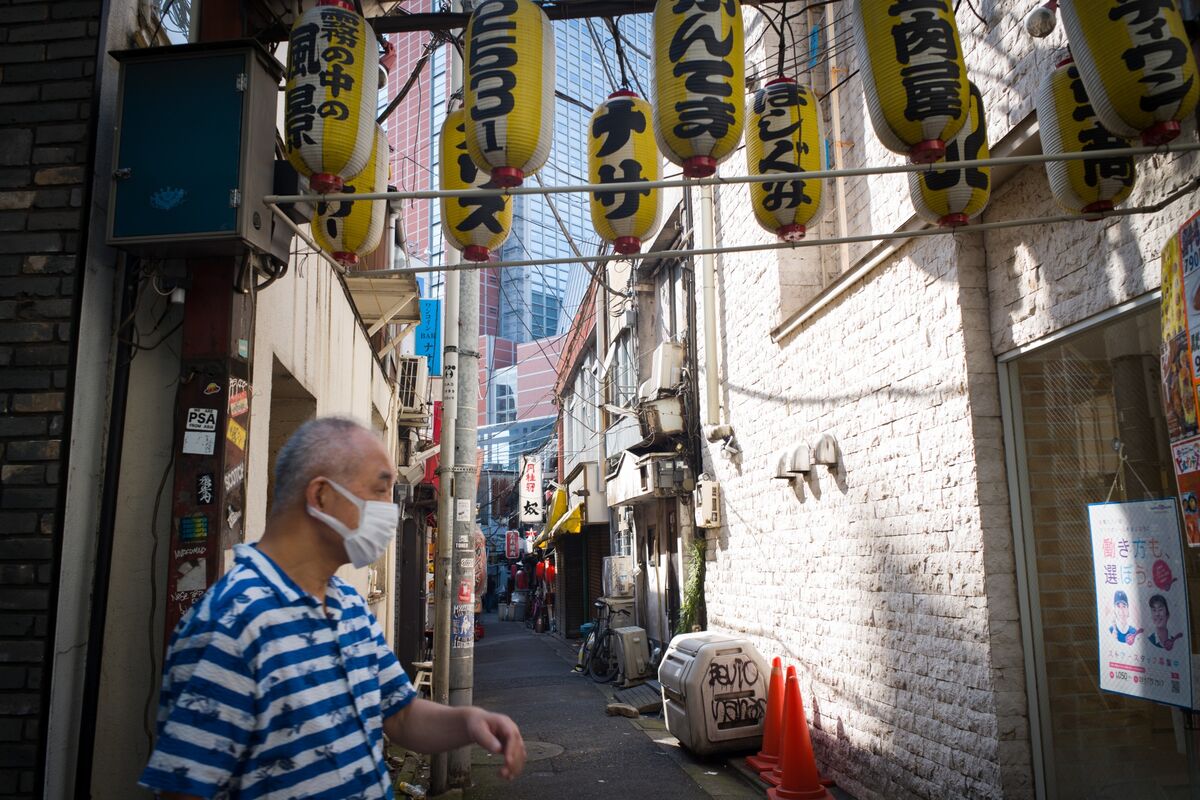 Japan Sees Record Economic Slump With Recovery Hinging on Virus - Bloomberg