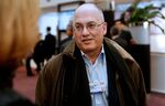 Steven Cohen is returning to London after shutting the U.K. offices of SAC Capital Advisors in 2013 amid a U.S. probe into insider trading.
