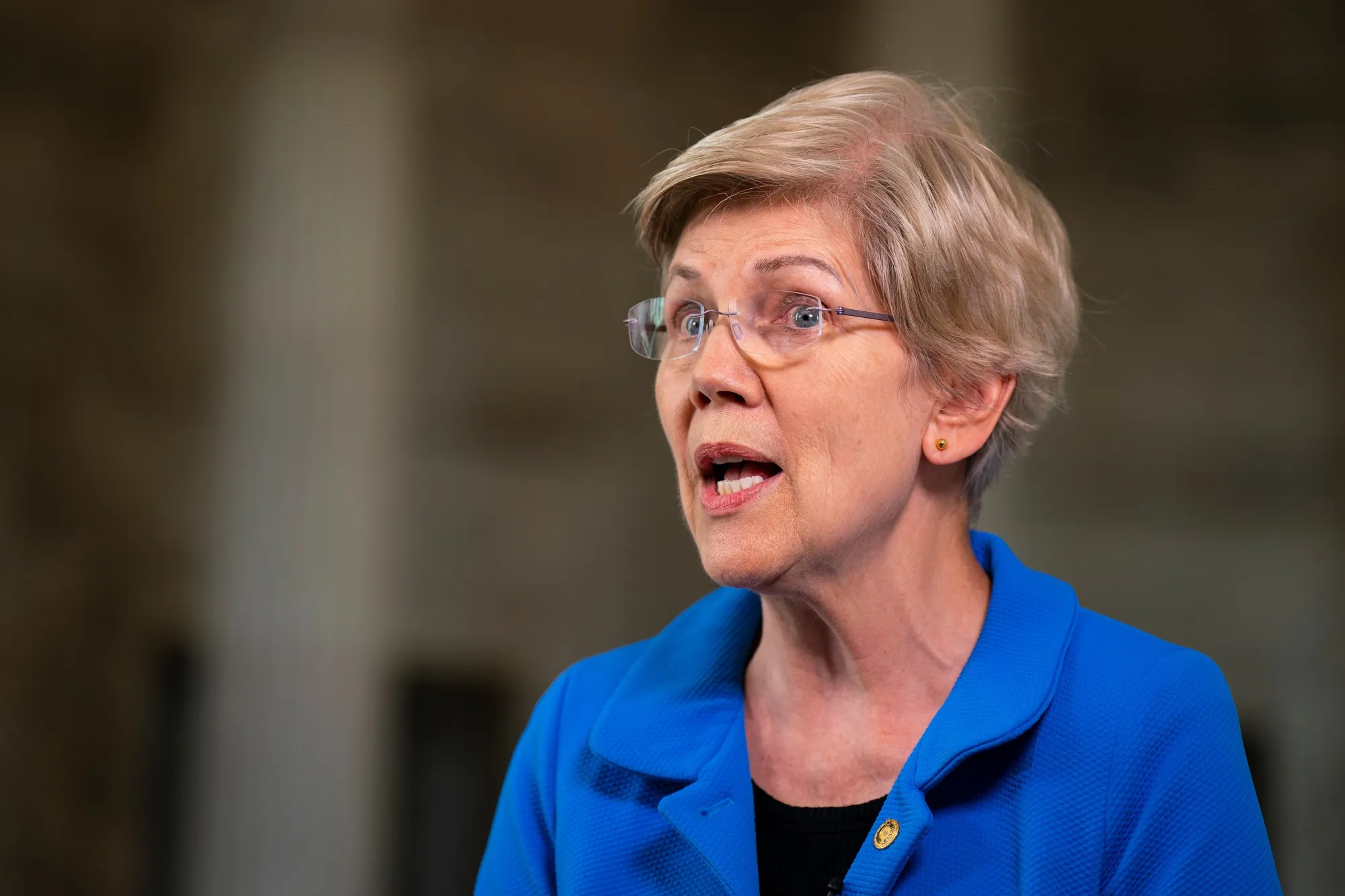 Elon Musk, SpaceX Probes Demanded by Elizabeth Warren After Ukraine