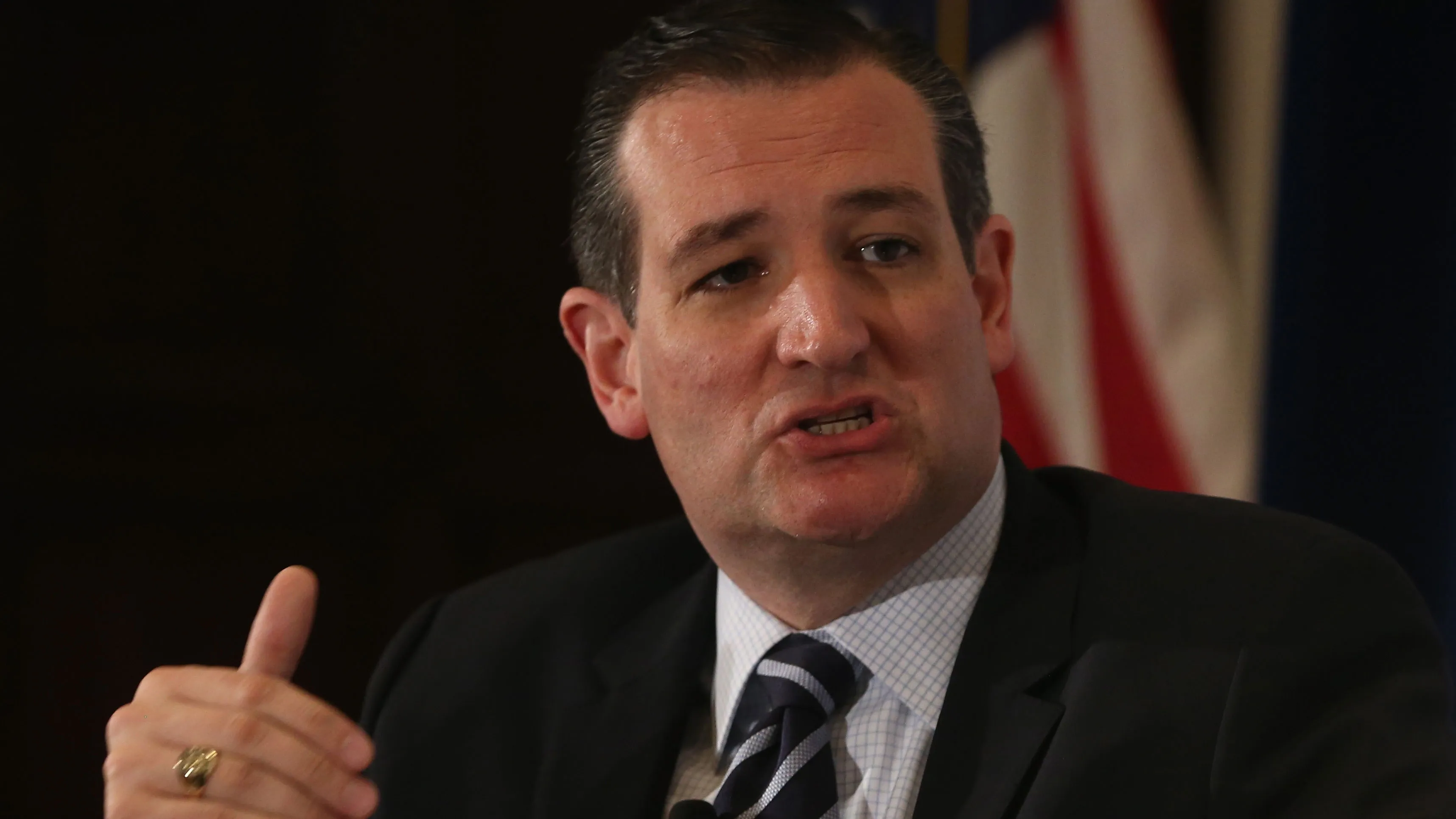 Republican Presidential candidate Sen. Ted Cruz (R-TX) speaks at a U.S. Hispanic Chamber of Commerce discussion at the National Press Building April 29, 2015 in Washington, DC.
