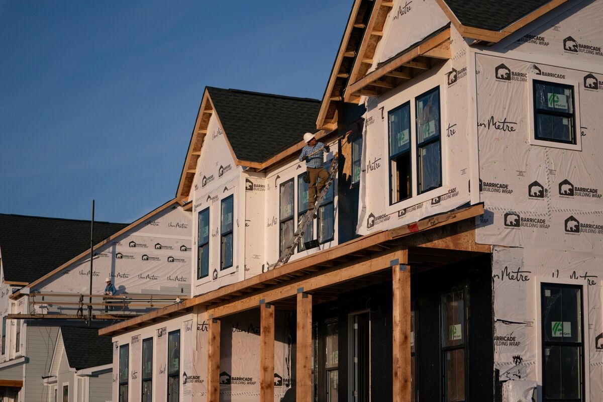 US New Home Sales Skyrocket Over 20% in August, Defying Economic Forecasts