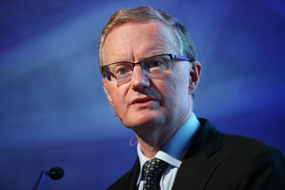 RBA's Lowe Sees Inflation Reaching Target in 2020, Rates on Hold