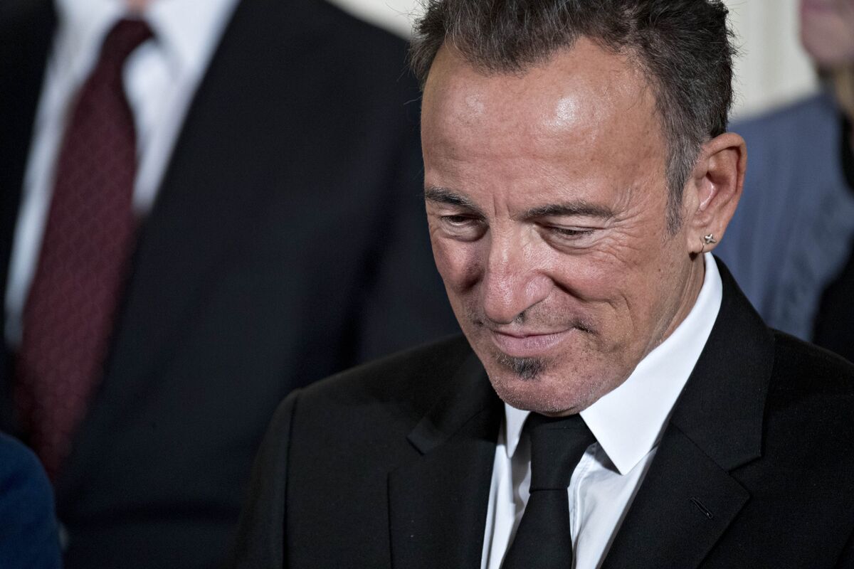 Springsteen To Pay $500 As Drunk Driving Charge Is Dropped - Bloomberg