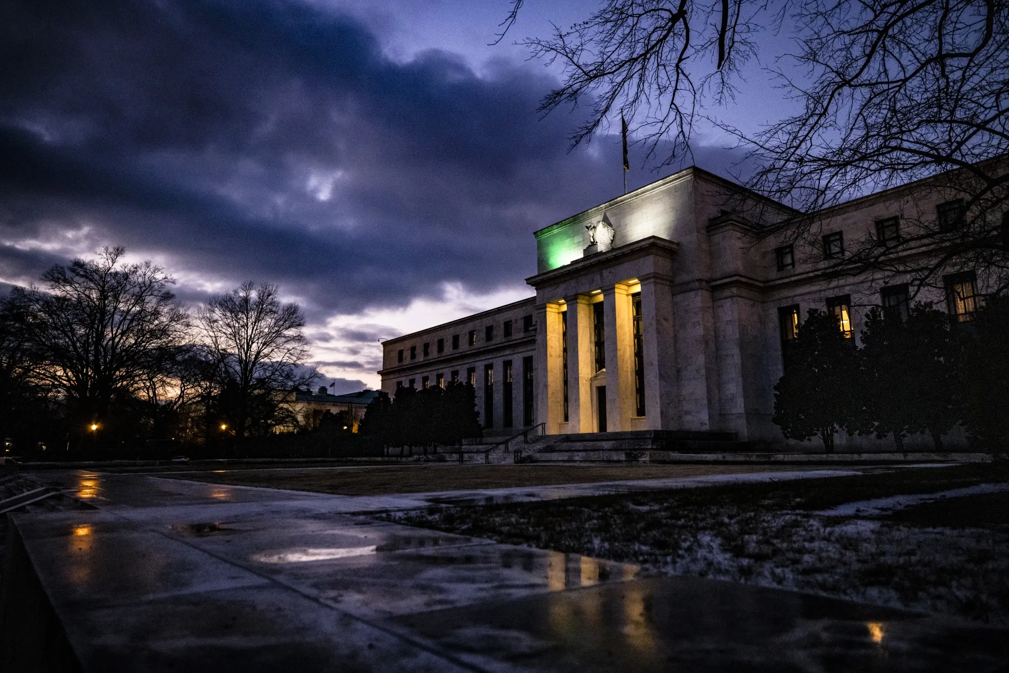 Fed Officials Saw Bond-Buying Pace Continuing For 'Some Time'