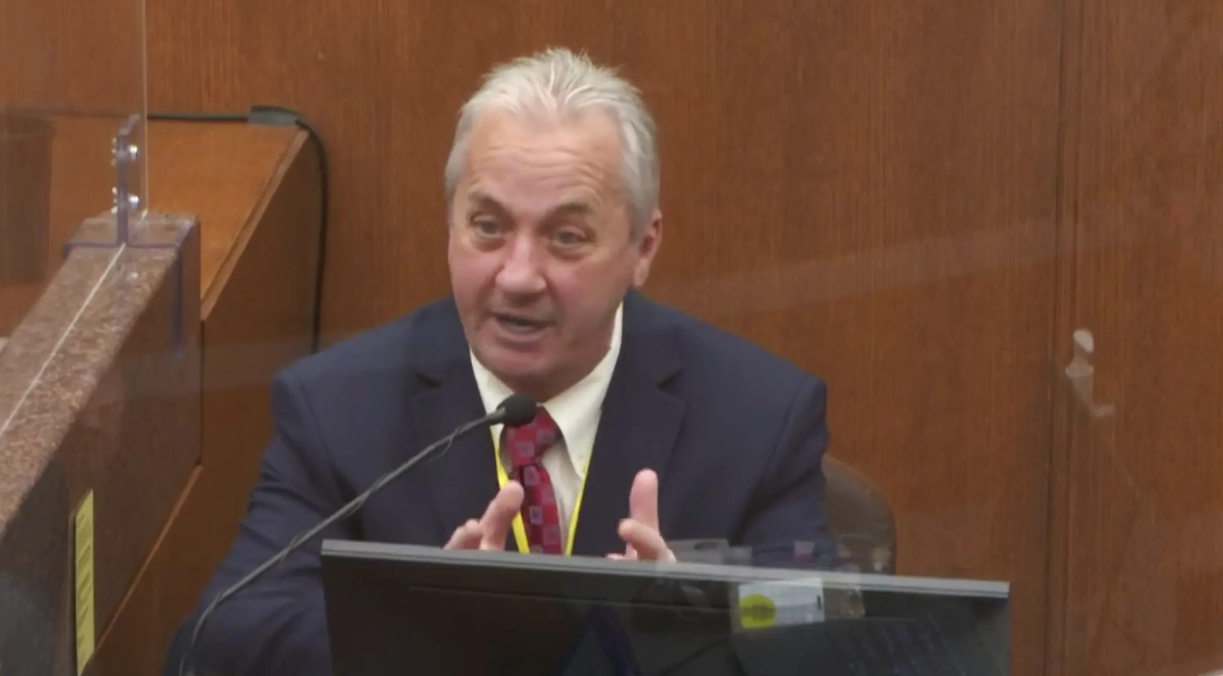 Lt. Richard Zimmerman of the Minneapolis Police Department&nbsp;testifies&nbsp;at the Hennepin County Courthouse, on April 2.