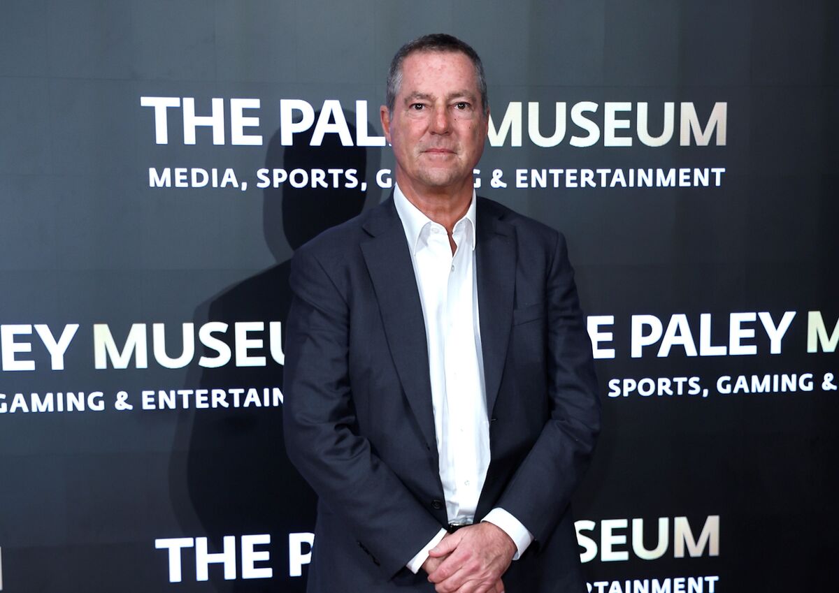 Karp Steps Down as Paul Weiss Chairman After Epstein Emails