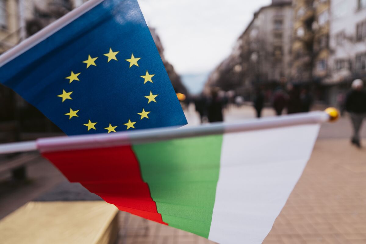 EU Warns Bulgaria of Excessive Deficit Months After Joining Euro