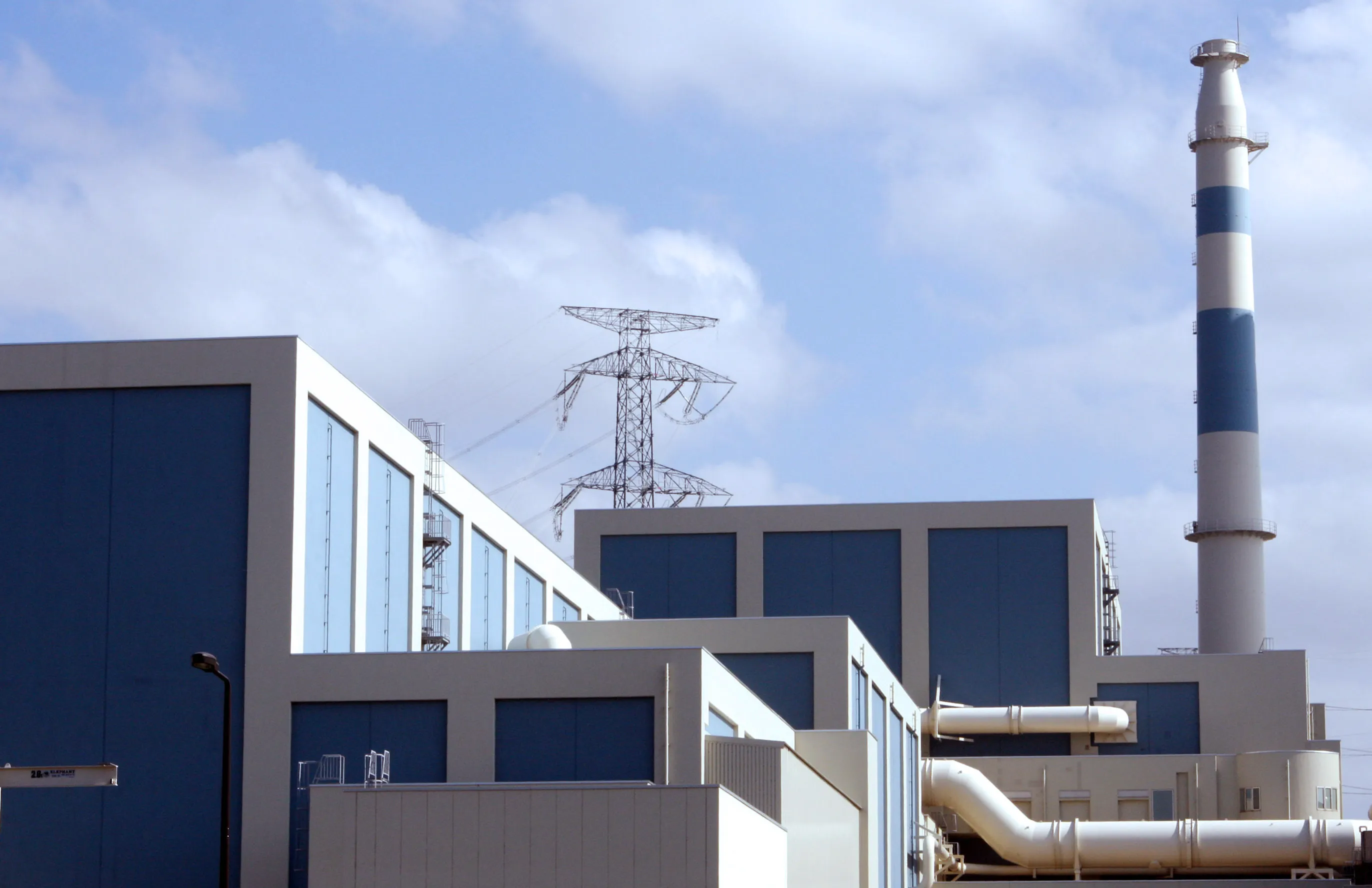 Hokuriku Electric Power Profits Slip as Costs Outpace Revenue