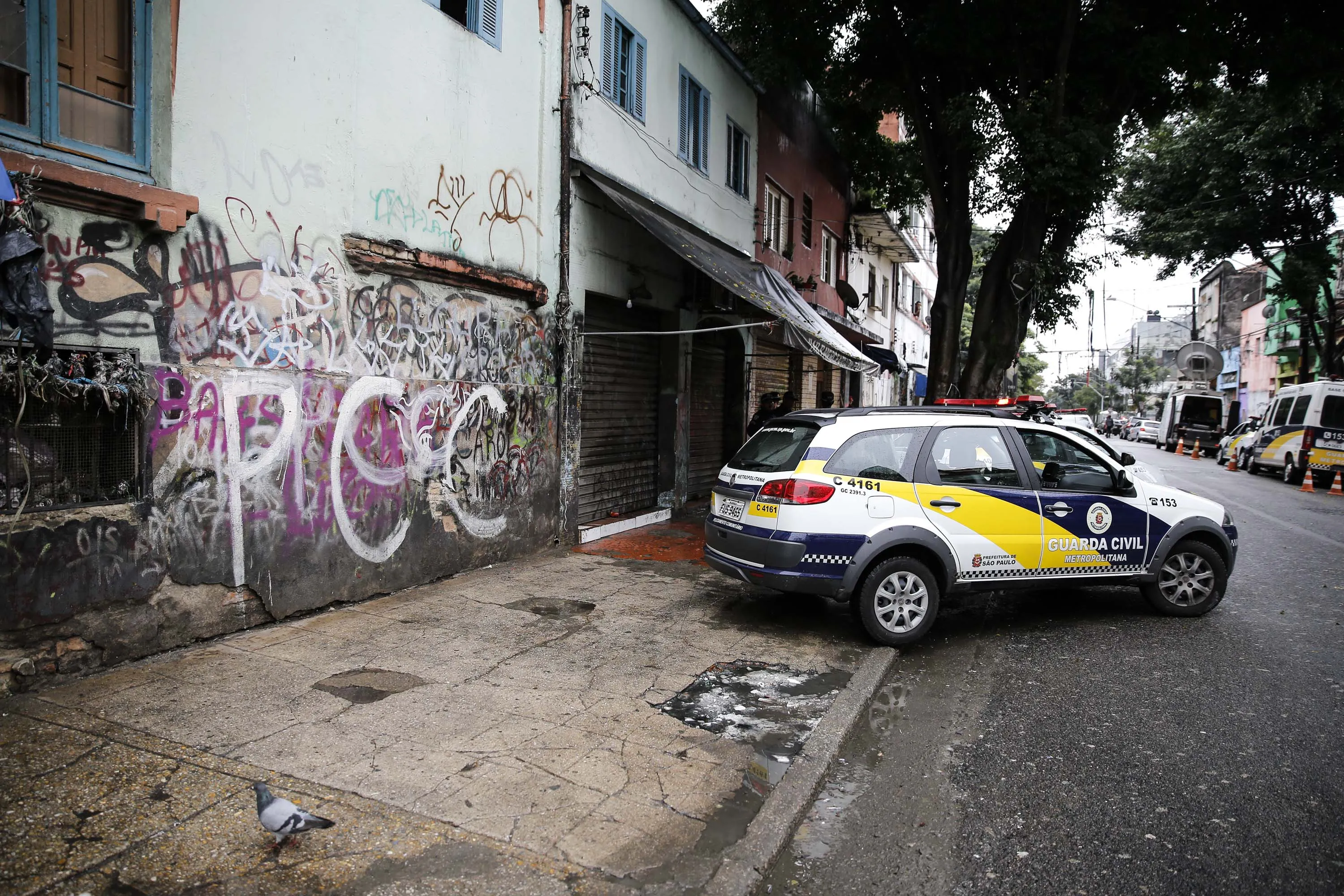 PCC graffiti, a reference to the First Capital Command gang,&nbsp;written on the walls of a building in São Paulo.&nbsp;