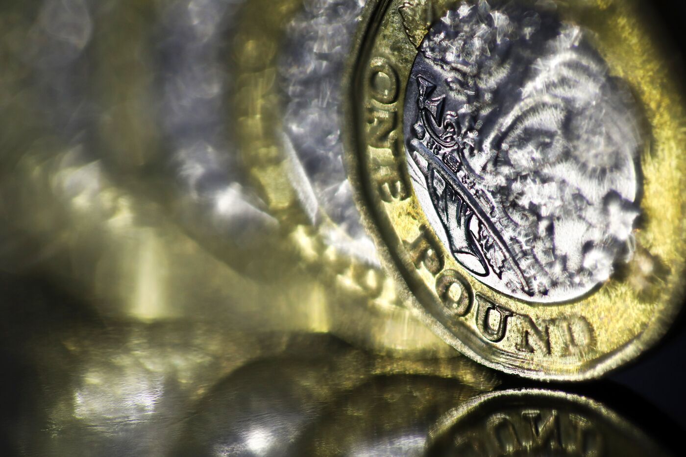 Pound’s prospects to be Shaped by `bones’ of Brexit trade talks (bloomberg.com)